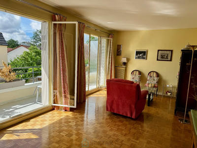 Appartement - 80 m² - 4 pièces