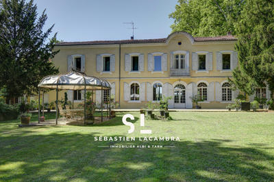 Propriété - 374 m² - 10 pièces