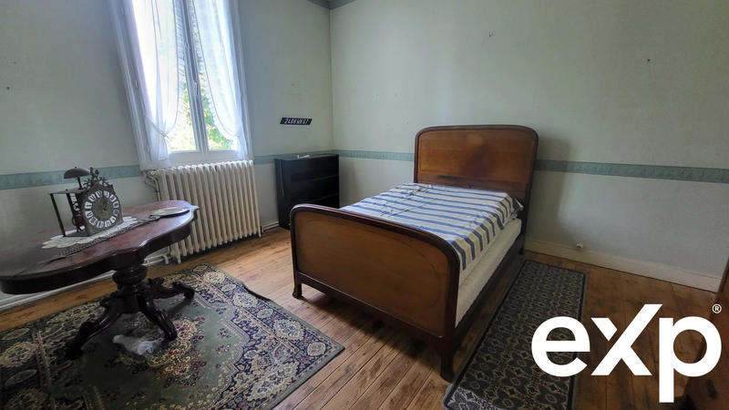 Maison - 213 m² - 8 pièces