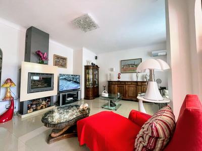 Maison - 154 m² - 5 pièces