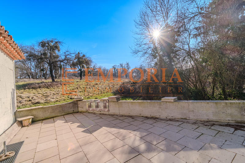 Maison - 250 m² - 9 pièces