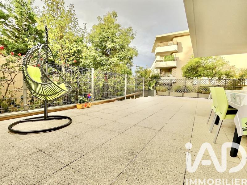 Appartement - 82 m² - 4 pièces