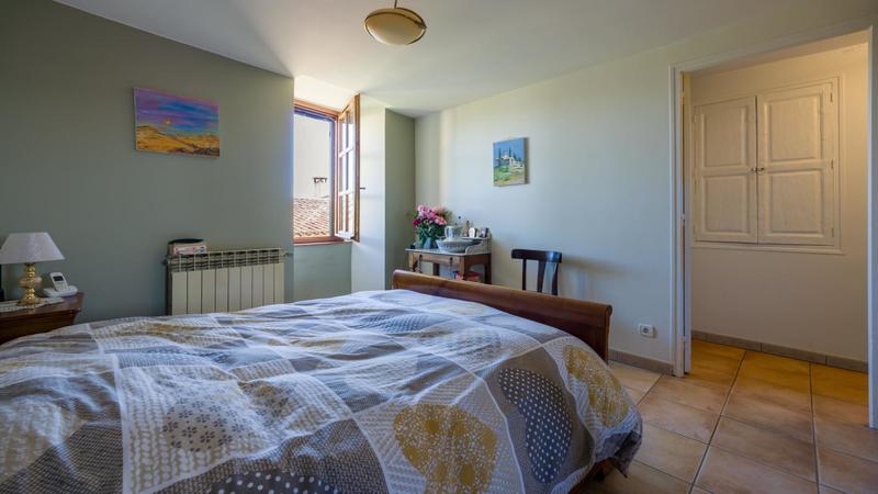 Propriété - 390 m² - 14 pièces