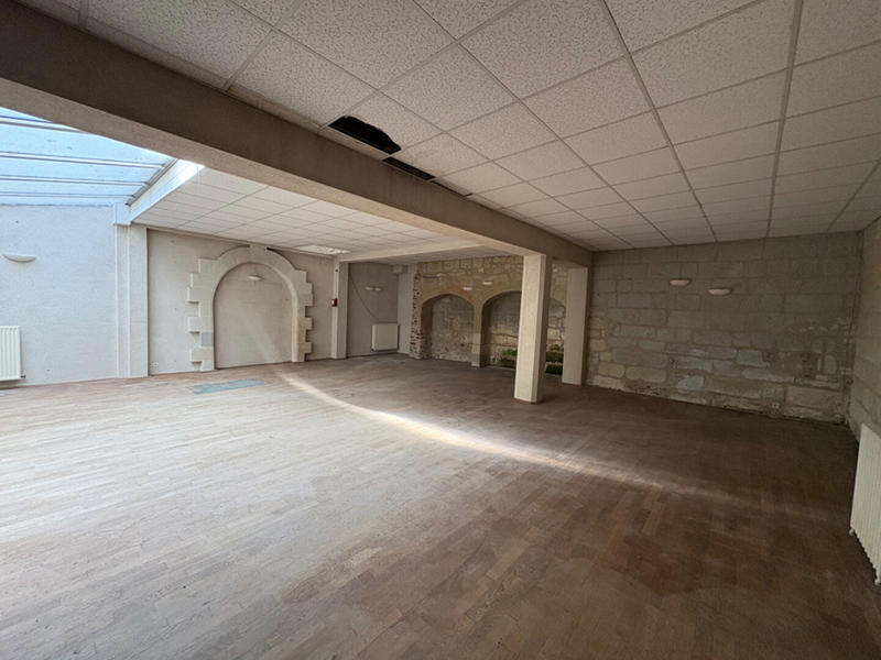 Maison - 220 m² - 7 pièces