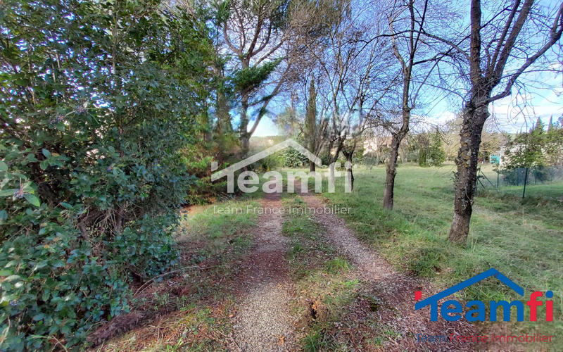 Terrain - 800 m²