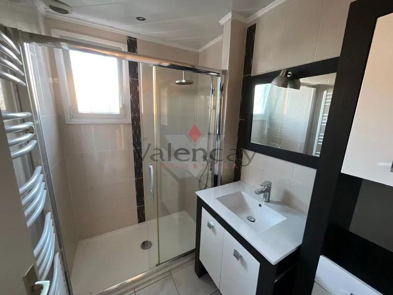 Maison - 82 m² - 5 pièces