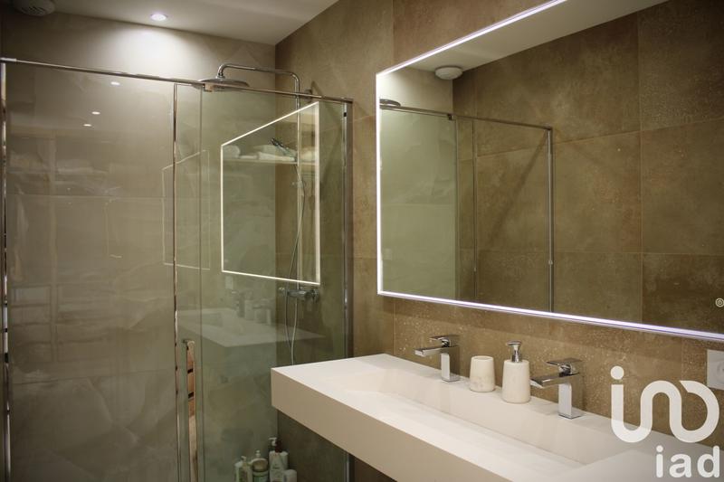 Maison - 185 m² - 7 pièces