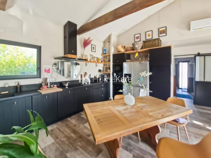 Maison - 140 m² - 5 pièces
