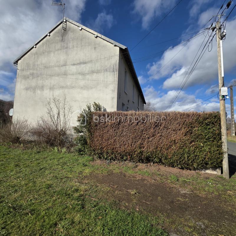 Maison - 104 m² - 7 pièces