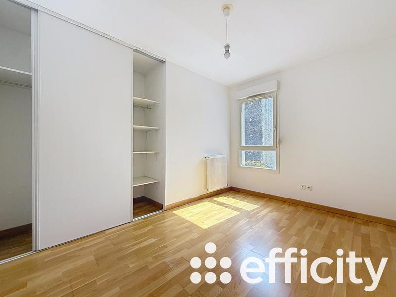 Appartement - 105 m² - 5 pièces