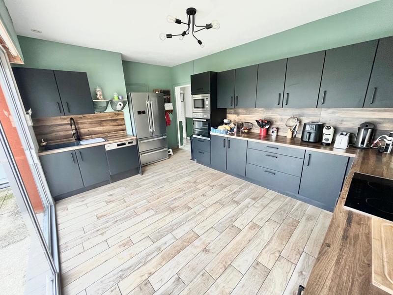 Pavillon - 135 m² - 4 pièces