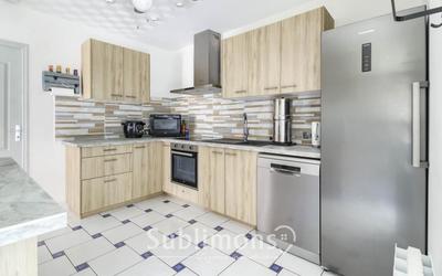 Maison traditionnelle - 95 m² - 4 pièces