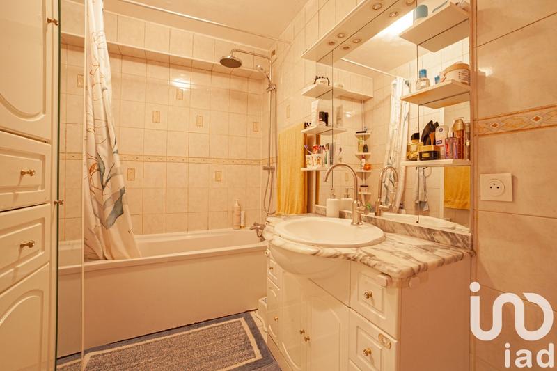 Appartement - 98 m² - 5 pièces