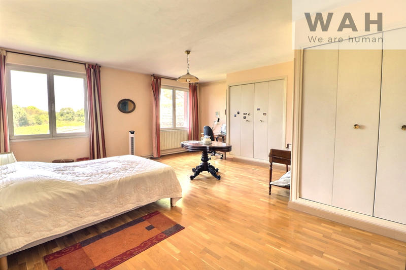 Mas - 225 m² - 7 pièces