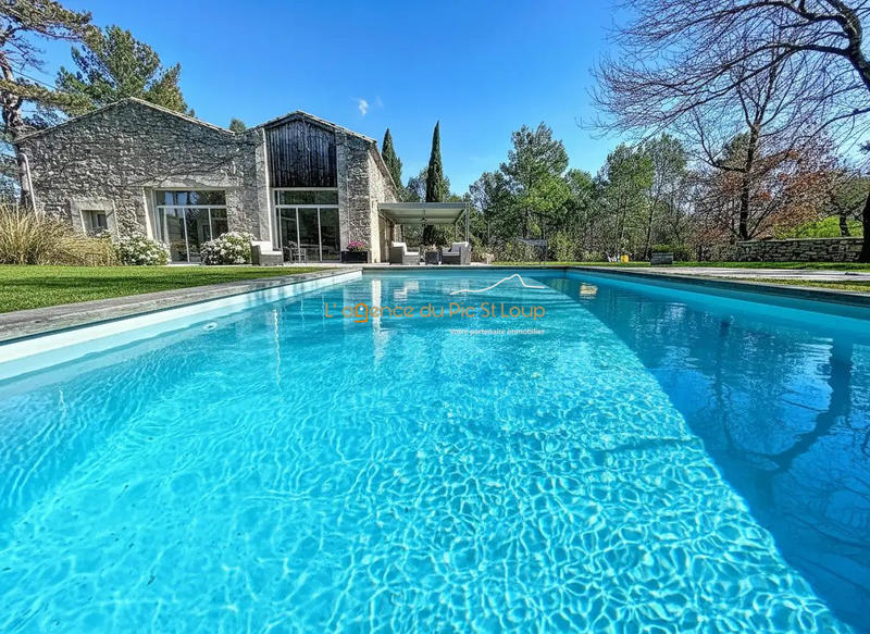 Villa - 194 m² - 6 pièces