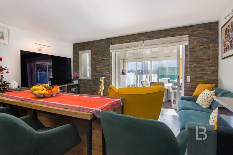 Appartement - 110 m² - 4 pièces