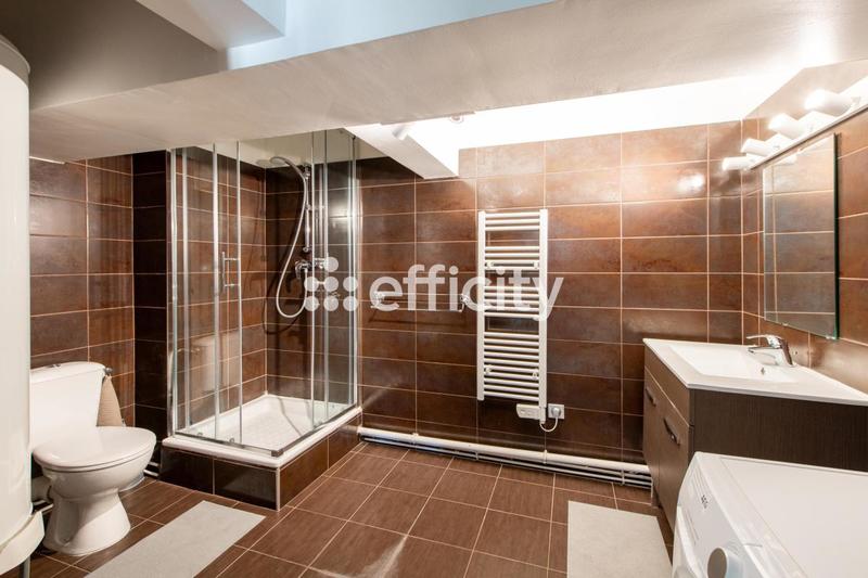 Loft - 90 m² - 3 pièces