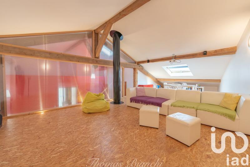 Maison - 230 m² - 6 pièces