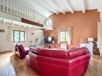 Maison - 168 m² - 5 pièces