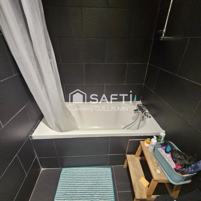 Maison - 153 m² - 7 pièces