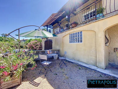 Maison - 140 m² - 5 pièces