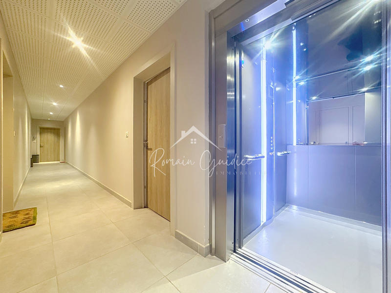 Appartement - 82 m² - 3 pièces