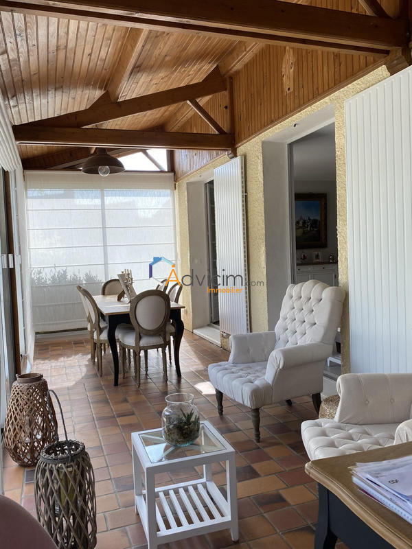 Maison traditionnelle - 110 m² - 6 pièces