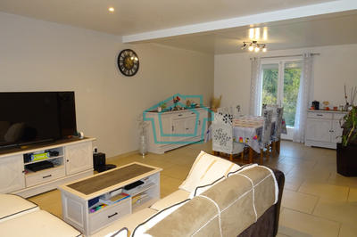 Maison - 122 m² - 6 pièces