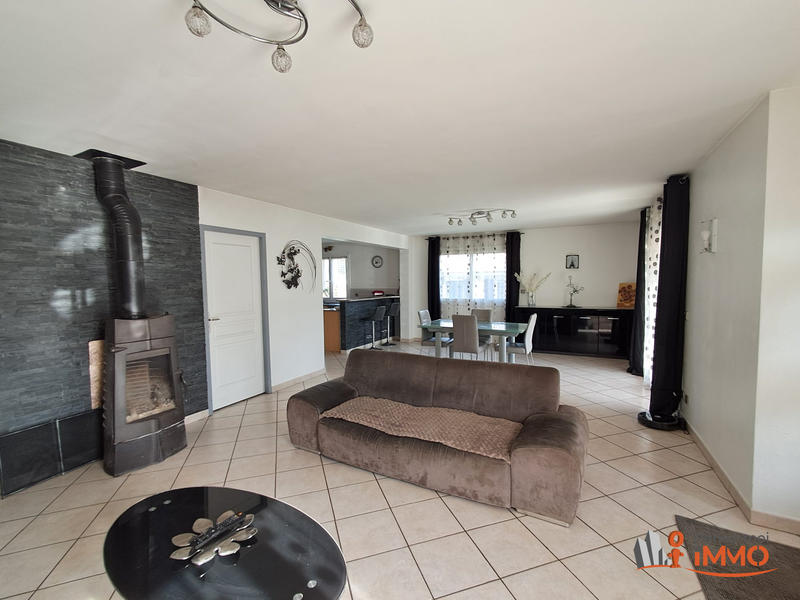 Villa - 212 m² - 6 pièces