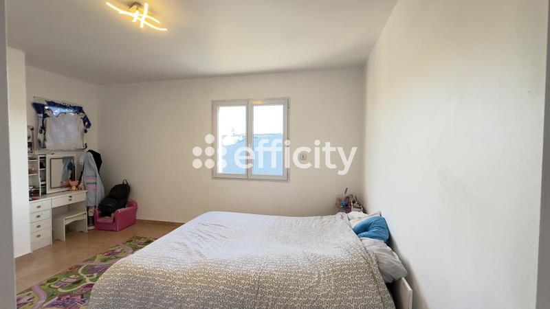 Pavillon - 130 m² - 7 pièces