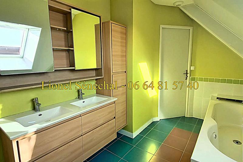 Maison - 150 m² - 8 pièces