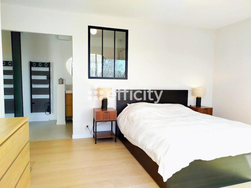 Maison - 190 m² - 7 pièces