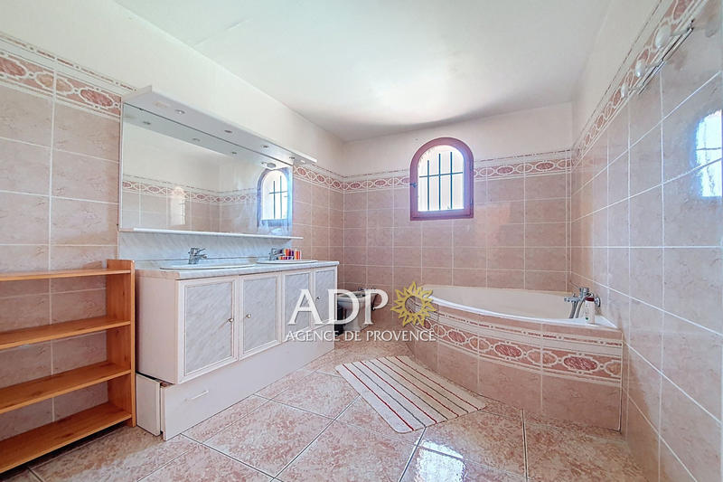 Maison - 144 m² - 6 pièces