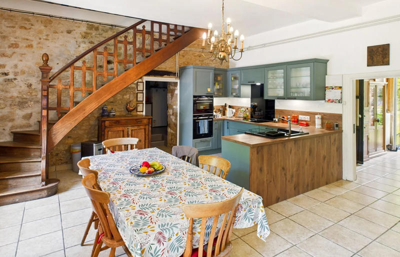 Demeure - 348 m² - 9 pièces