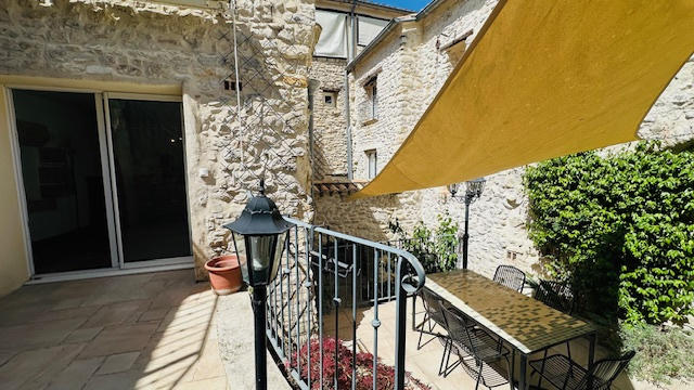 Maison - 180 m² - 9 pièces