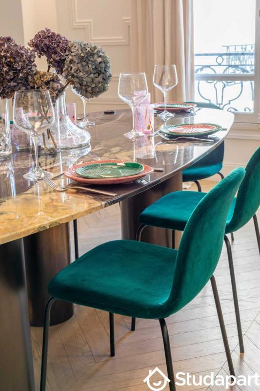 Appartement - 160 m² - 5 pièces