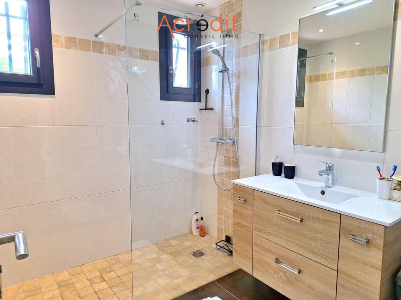 Villa - 100 m² - 4 pièces