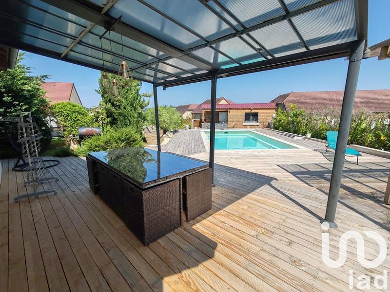 Maison - 180 m² - 7 pièces