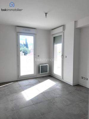 Appartement - 67 m² - 4 pièces