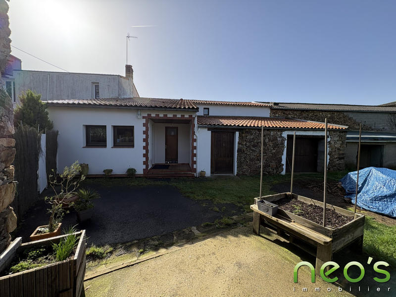 Maison ancienne - 142 m² - 6 pièces