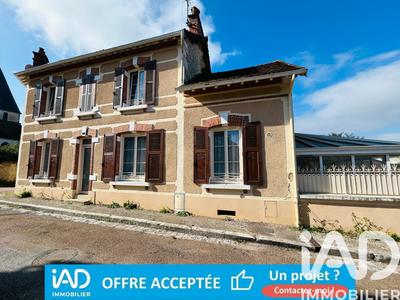 Maison - 139 m² - 5 pièces