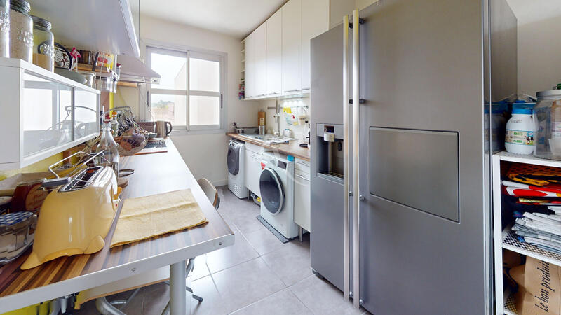 Appartement - 85 m² - 4 pièces