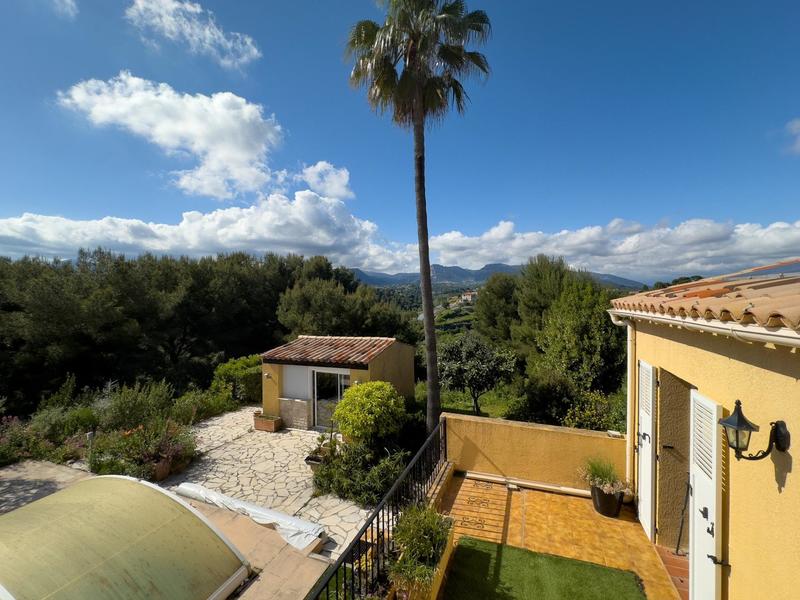 Villa - 195 m² - 6 pièces