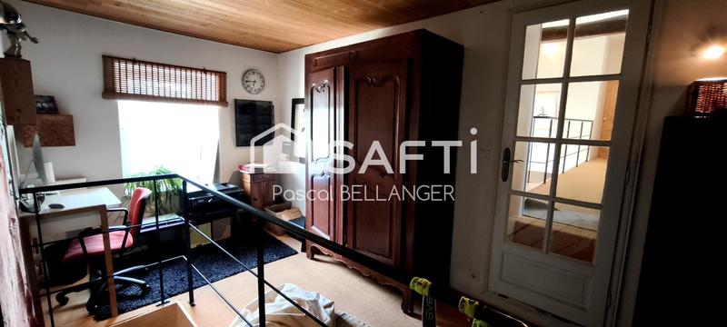 Maison - 230 m² - 7 pièces