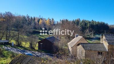 Maison - 200 m² - 2 pièces