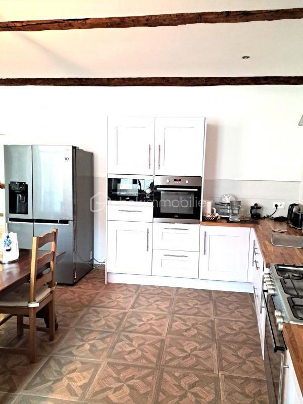 Maison ancienne - 253 m² - 9 pièces