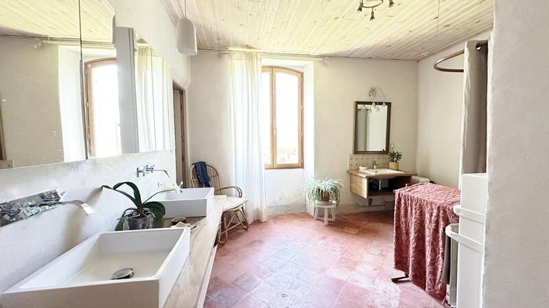 Maison de campagne - 250 m² - 9 pièces