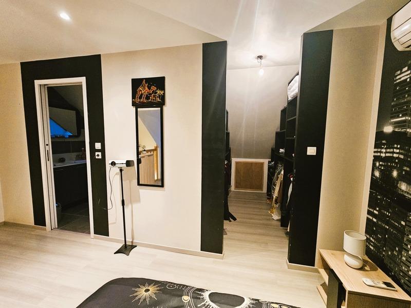 Appartement - 110 m² - 6 pièces