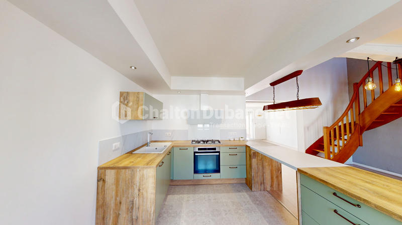 Appartement - 136 m² - 5 pièces