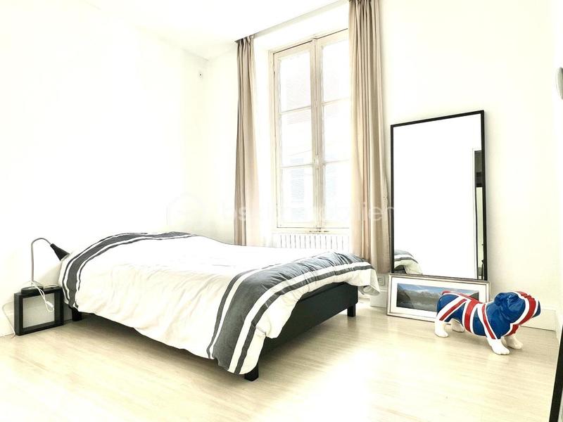 Maison bourgeoise - 200 m² - 7 pièces